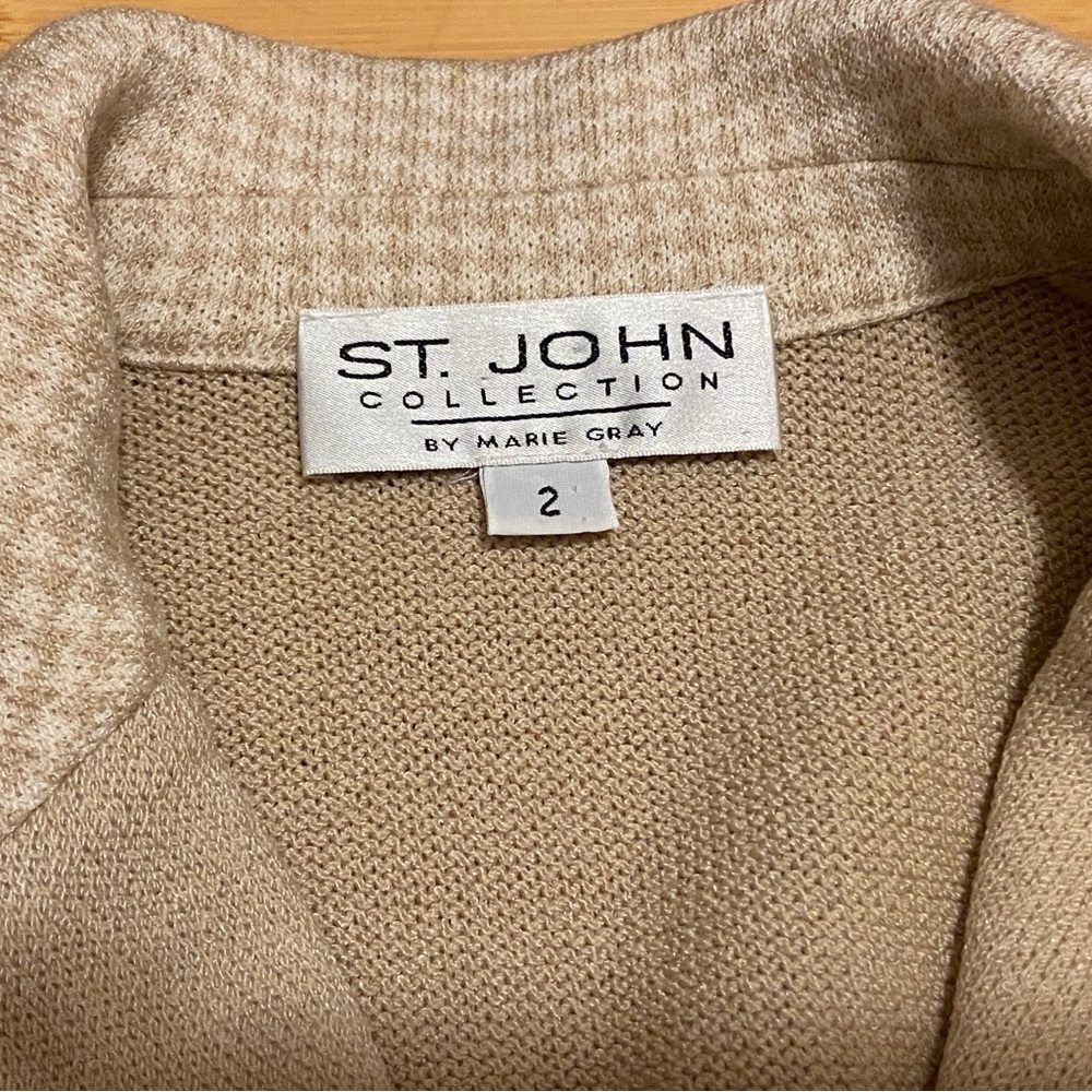 Elegant St. John Collection Neutral Beige Knit Jacket Quiet Luxury Size 2 - Picture 5 of 14